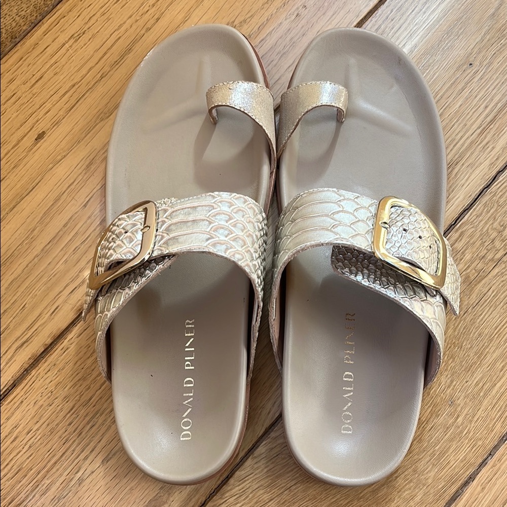 Donald J. Pliner Cream Sandals